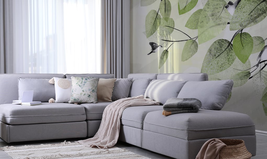 What colours go with a grey sofa